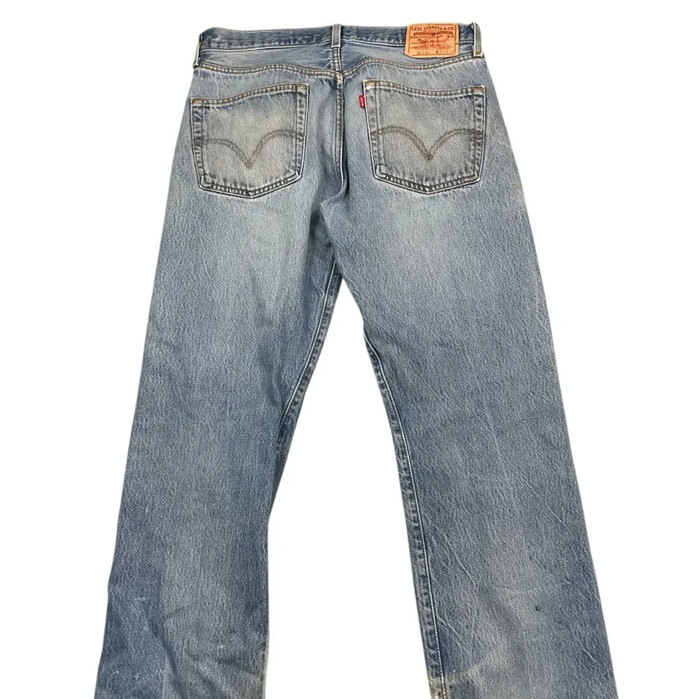 Vintage Levi’s 501XX button fly straight leg 90s medium wash jeans 34 x 29